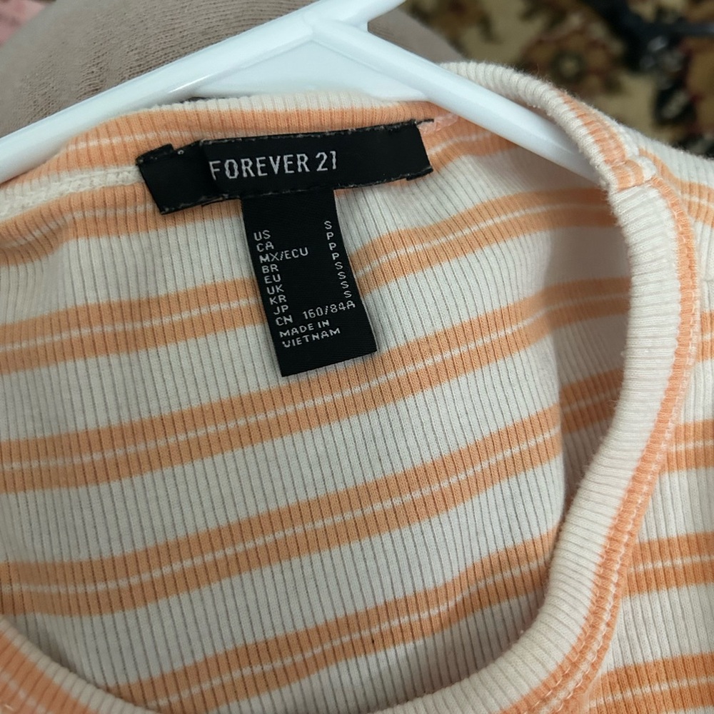Striped Ribbed Tank Top - Picture 3 of 3